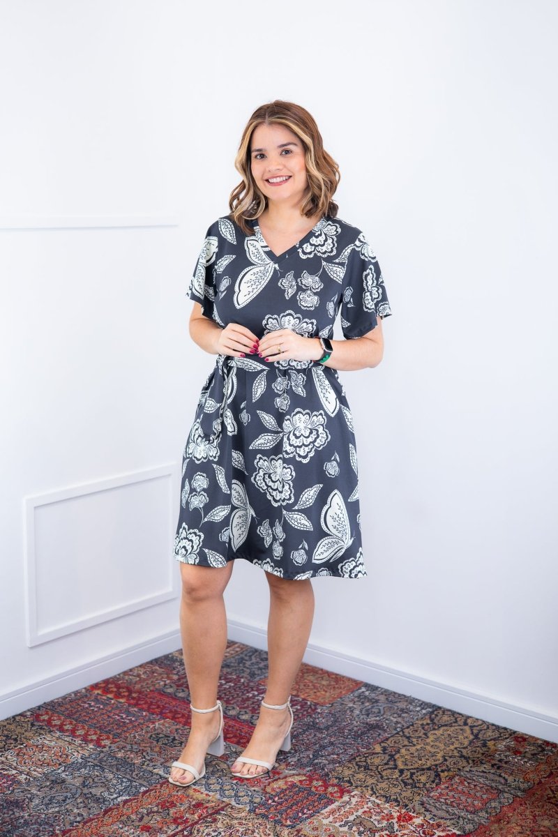 Vestido Letícia – Midi com Gola V em Malha Confort Deluxe