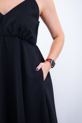 Vestido Malu – Alça Ajustável em Viscose Marrant com Saia Evasê e Bolsos