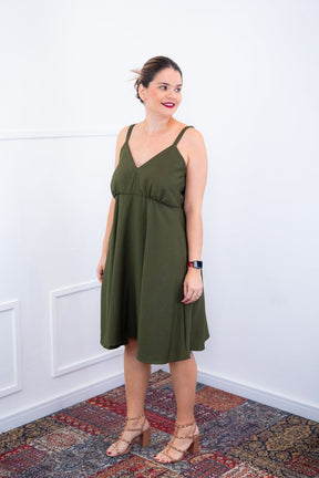 Vestido Malu – Alça Ajustável em Viscose Marrant com Saia Evasê e Bolsos