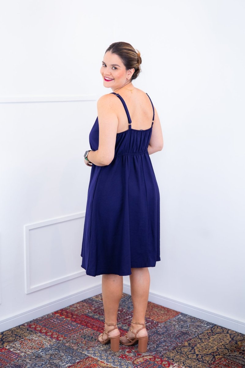 Vestido Malu – Alça Ajustável em Viscose Marrant com Saia Evasê e Bolsos