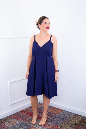 Vestido Malu – Alça Ajustável em Viscose Marrant com Saia Evasê e Bolsos