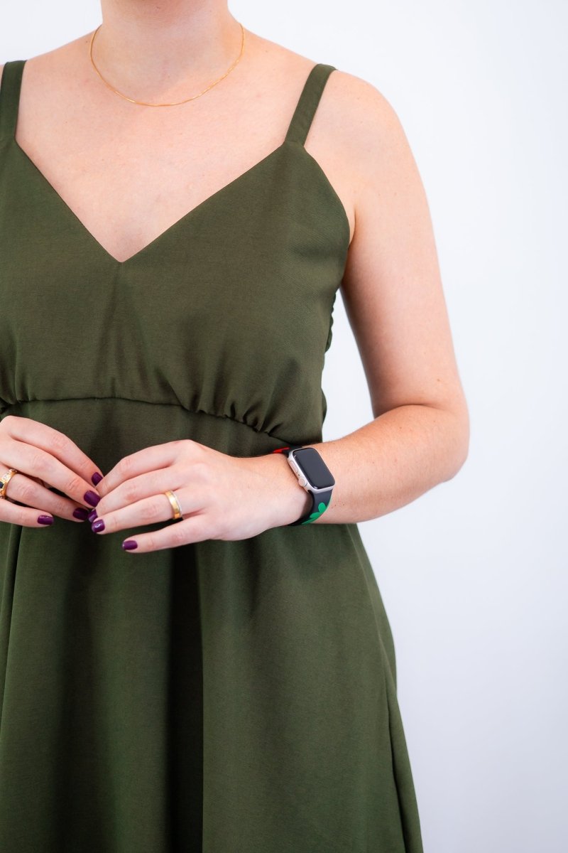 Vestido Malu – Alça Ajustável em Viscose Marrant com Saia Evasê e Bolsos