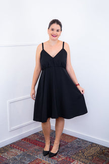 Vestido Malu – Alça Ajustável em Viscose Marrant com Saia Evasê e Bolsos