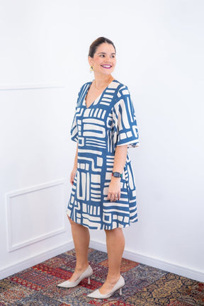 Vestido Sabrina - Decote V Manga Morcego em Viscolinho