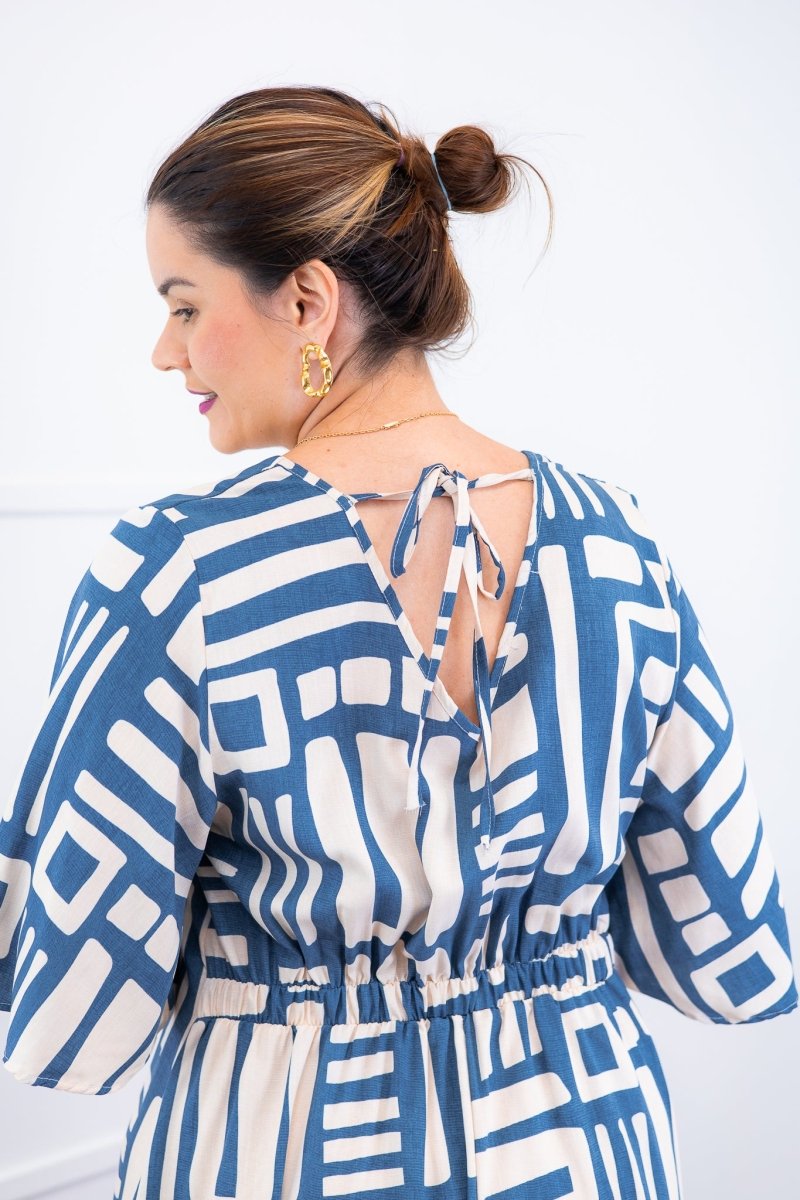 Vestido Sabrina - Decote V Manga Morcego em Viscolinho