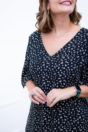 Vestido Sabrina - Decote V Manga Morcego em Viscolinho