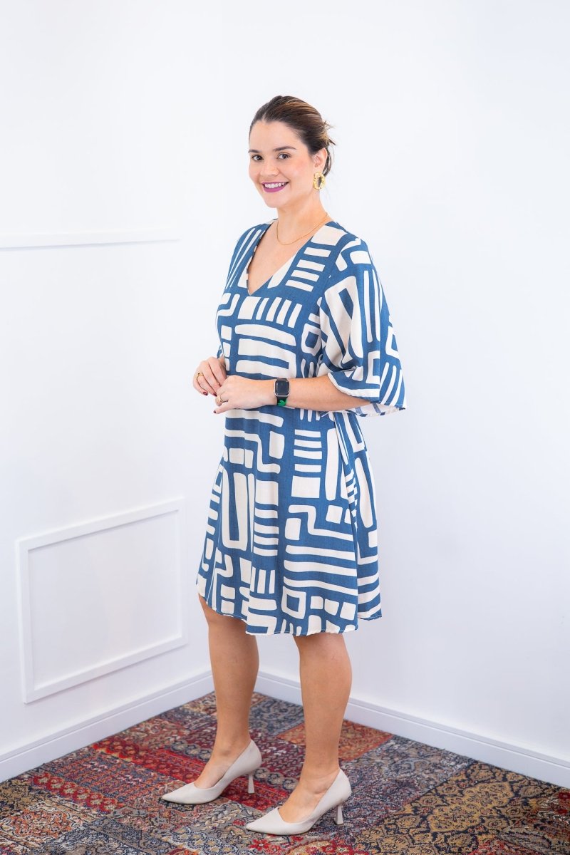 Vestido Sabrina - Decote V Manga Morcego em Viscolinho