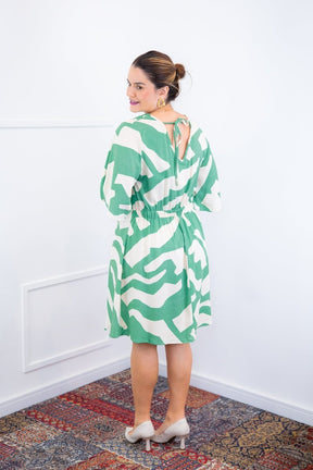 Vestido Sabrina - Decote V Manga Morcego em Viscolinho