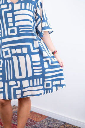 Vestido Sabrina - Decote V Manga Morcego em Viscolinho