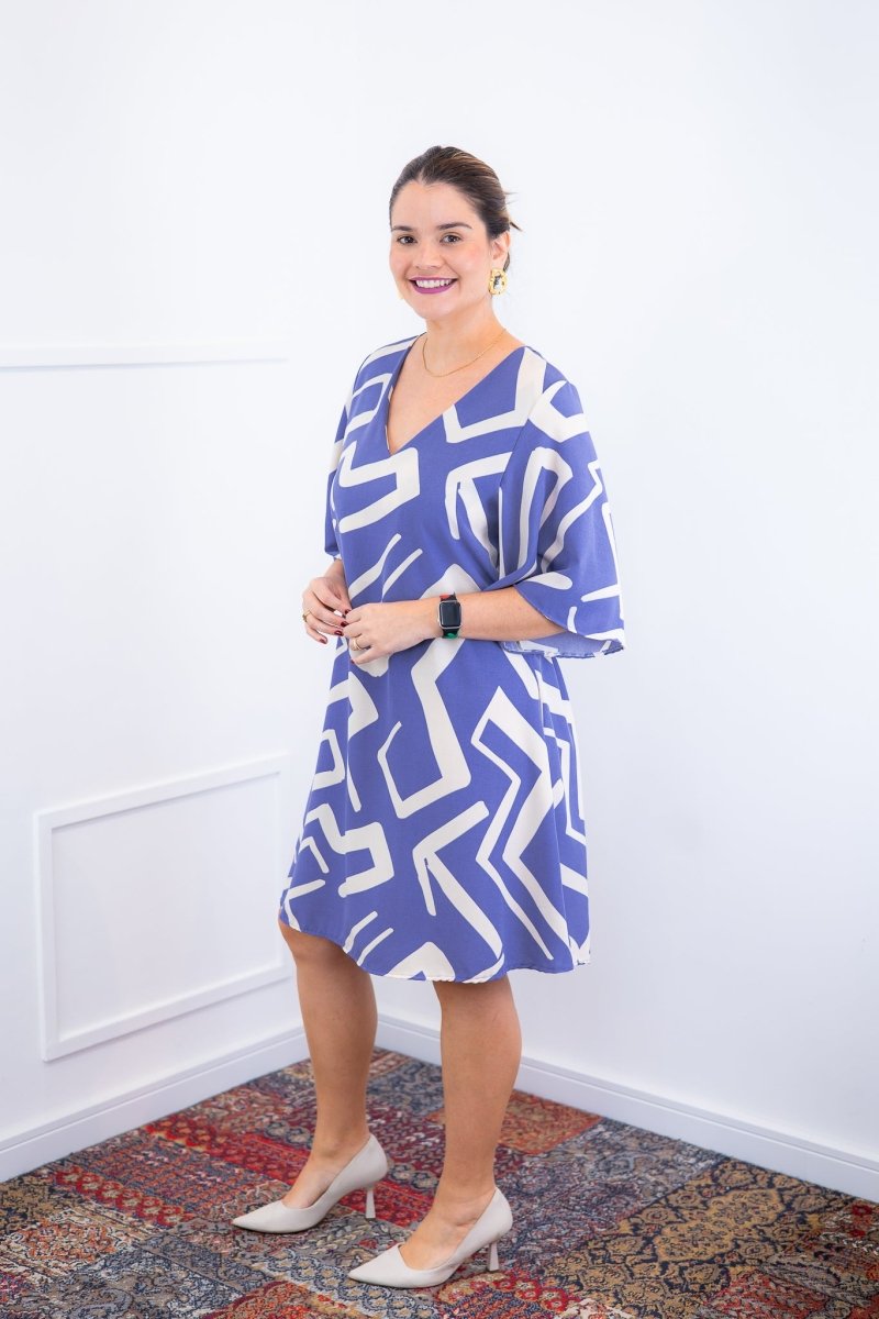 Vestido Sabrina - Decote V Manga Morcego em Viscolinho