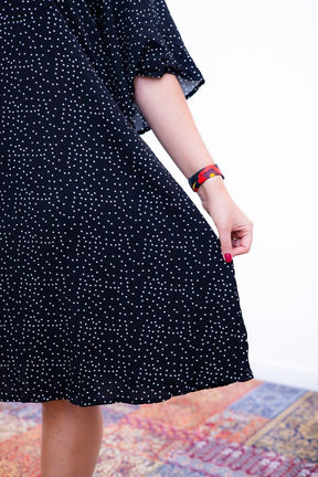 Vestido Sabrina - Decote V Manga Morcego em Viscolinho