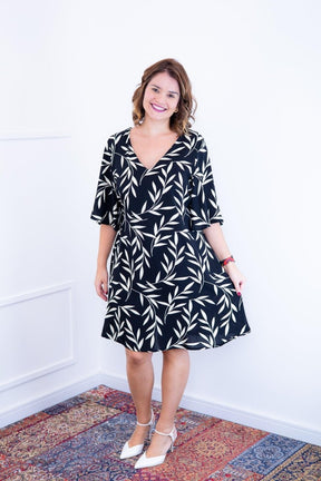 Vestido Sabrina - Decote V Manga Morcego em Viscolinho