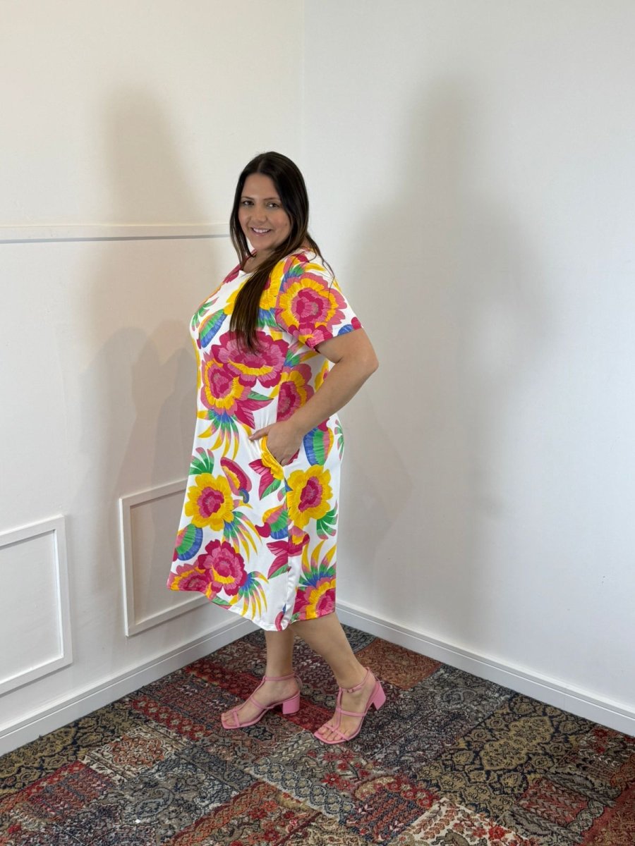 Vestido Sara - Malha Confort Deluxe Midi com Mangas e Bolsos