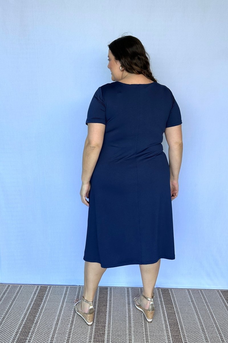 Vestido Sara - Malha Confort Midi com Manga