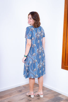 Vestido Sara - Malha Confort Midi com Manga