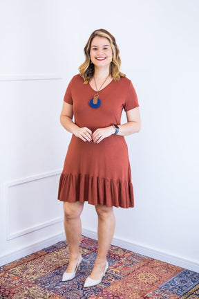 Vestido Verona - Babado Gola V e Manga Curta