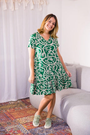 Vestido Verona - Babado Gola V e Manga Curta