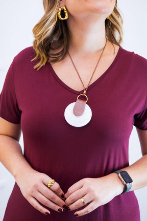 Vestido Verona - Babado Gola V e Manga Curta