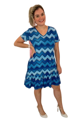 Vestido Verona - Babado Gola V e Manga Curta