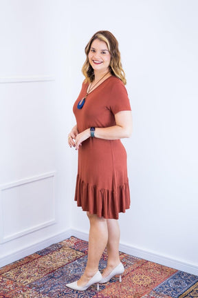 Vestido Verona - Babado Gola V e Manga Curta