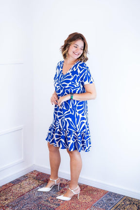 Vestido Verona - Babado Gola V e Manga Curta