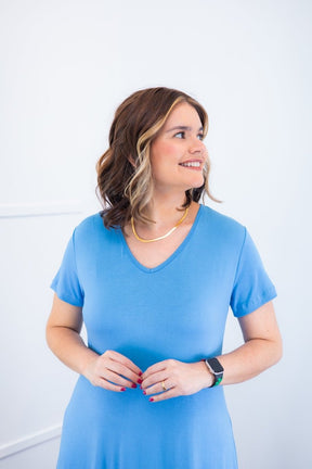 Vestido Verona - Babado Gola V e Manga Curta