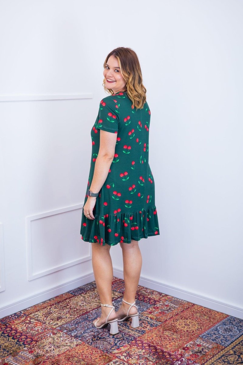 Vestido Verona - Babado Gola V e Manga Curta