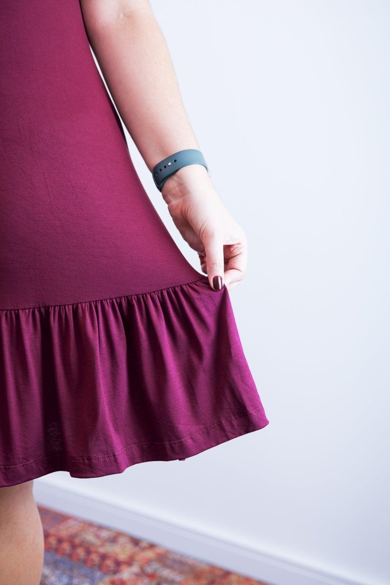 Vestido Verona - Babado Gola V e Manga Curta