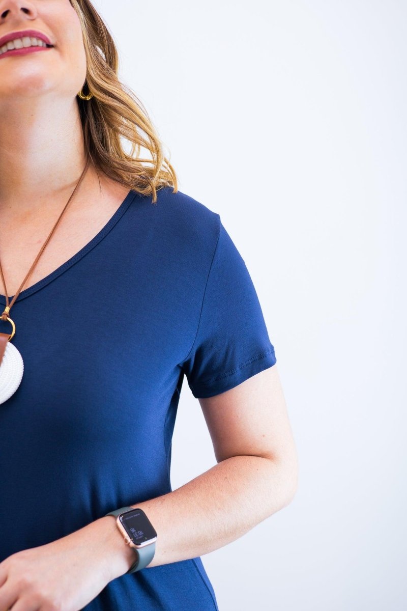 Vestido Verona - Babado Gola V e Manga Curta