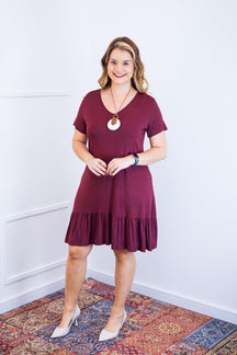 Vestido Verona - Babado Gola V e Manga Curta