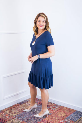 Vestido Verona - Babado Gola V e Manga Curta